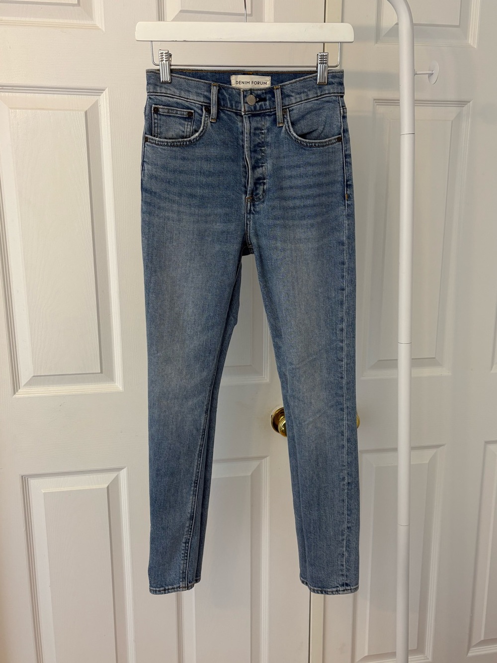Aritzia Denim Forum Blue The Yoko High Rise Slim Jeans Size 25 Cotton Button Fly
